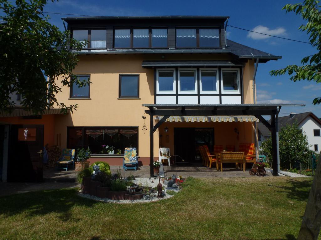 Ferienwohnungen Klaus u. Bärbel Kröv Exterior foto